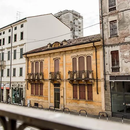 Appartement Intero Nel Cuore Di Vicence