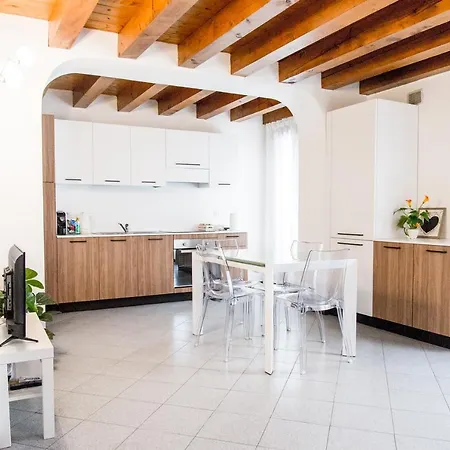 Apartment Intero Nel Cuore Di Vicenza