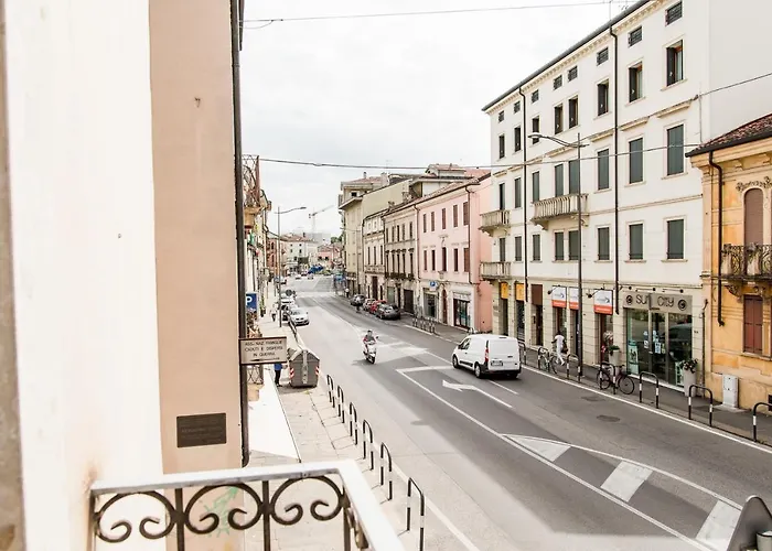 Intero Nel Cuore Di Lägenhet